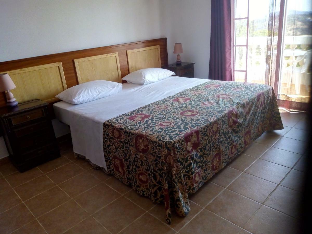 Rustic Villa Guesthouse Santa Bárbara de Nexe Eksteriør billede